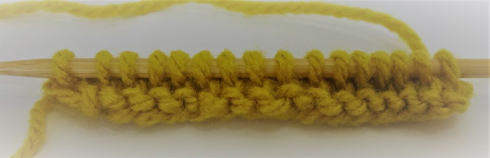 両端が滑り目の場合の編み方 (裏目)