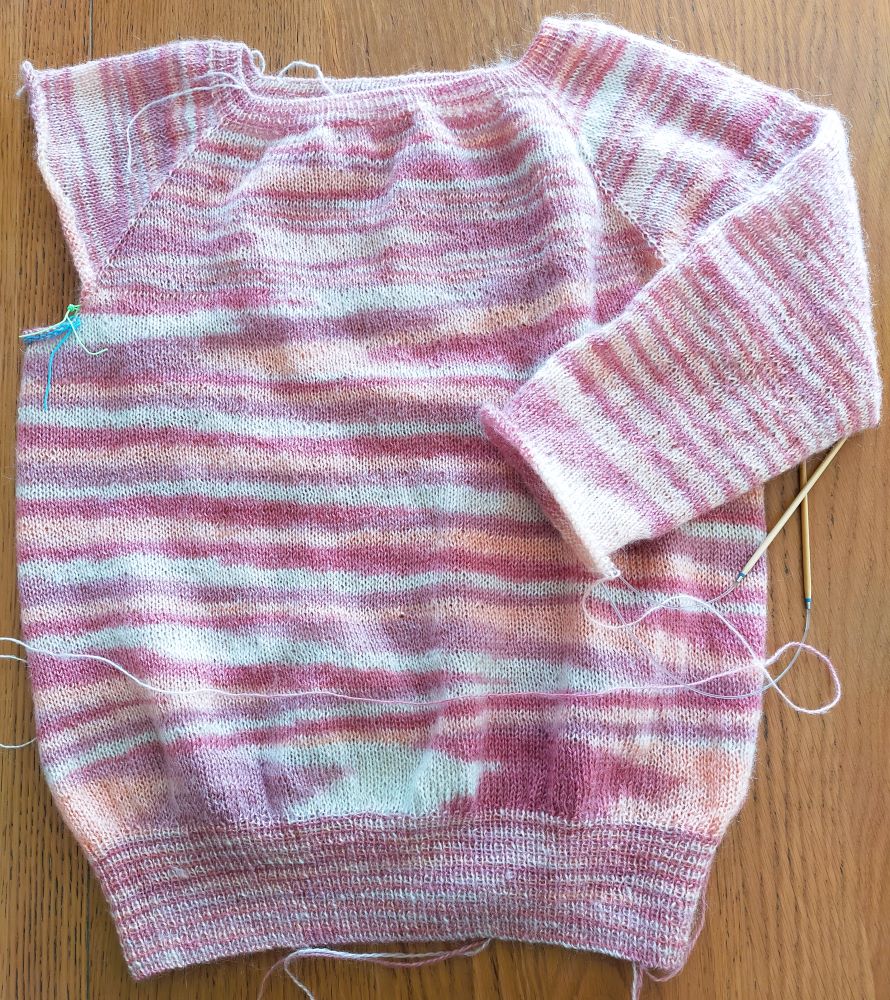 初めて編むセーター ★ ネックから編むラグランセーターの作り方
