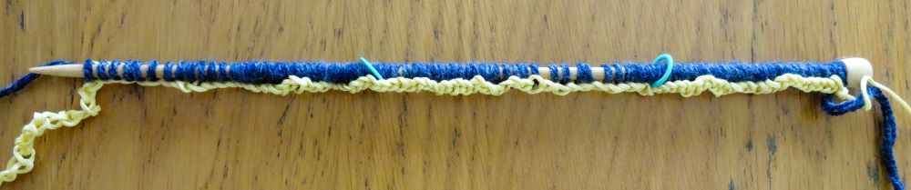 初めての棒針編み ★ [ダイソー メランジ] 簡単ネックウォーマーの作り方