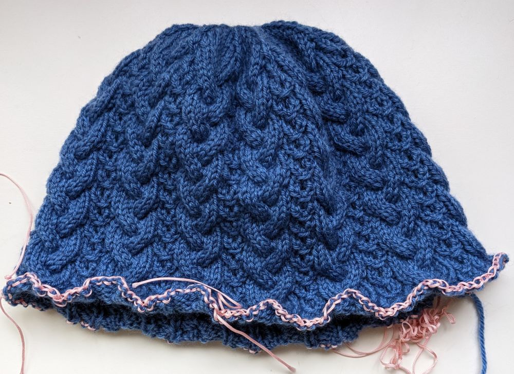 ハマナカ アメリーで編む三つ編みニット帽の作り方